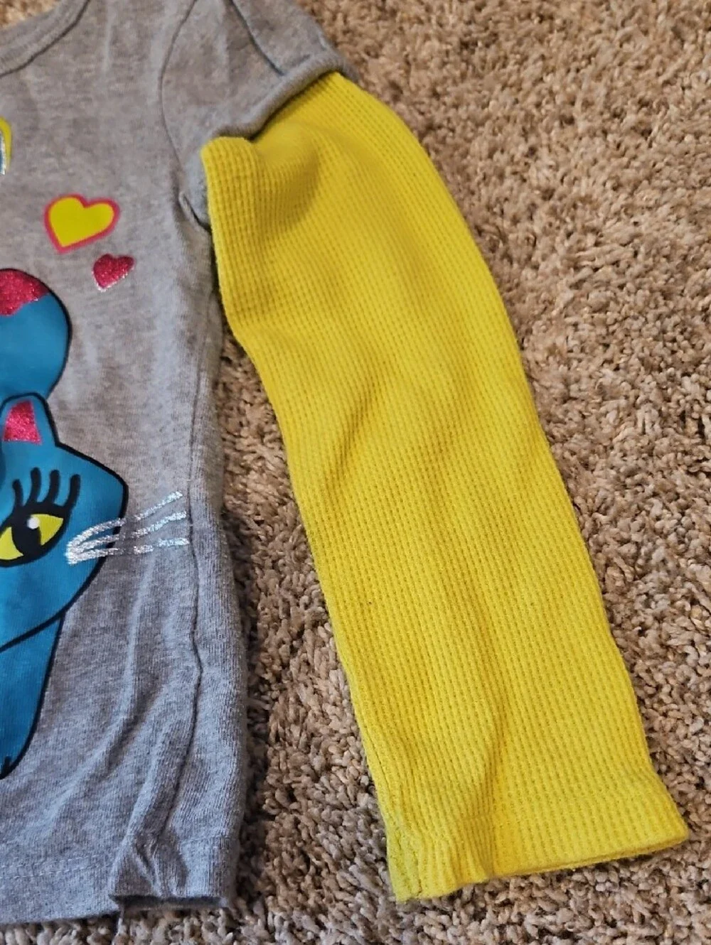 Girls' Gray & Yellow 'Cute' Cat Long-Sleeve Top